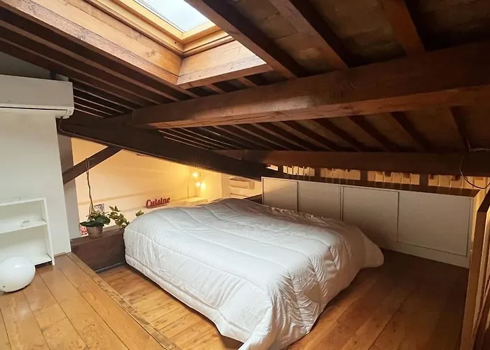 Romantic Apartment In Florence